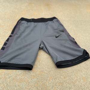 Nike Dri-FIT Elite Men's Basketball Shorts